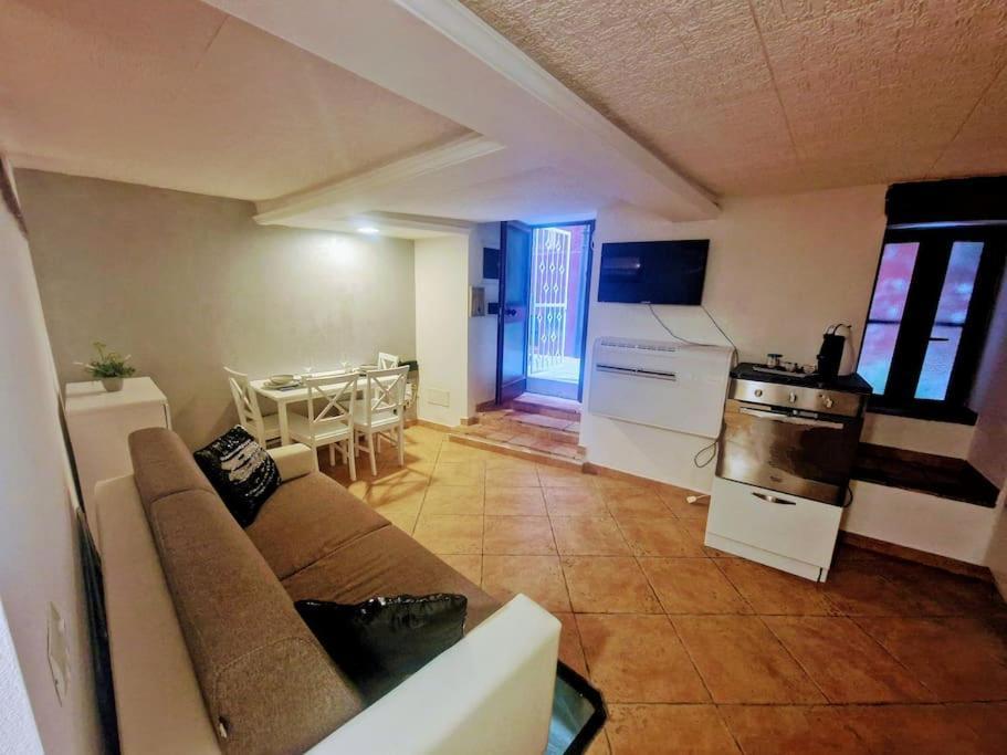 Casa Vacanza Castello 卡利亚里 外观 照片